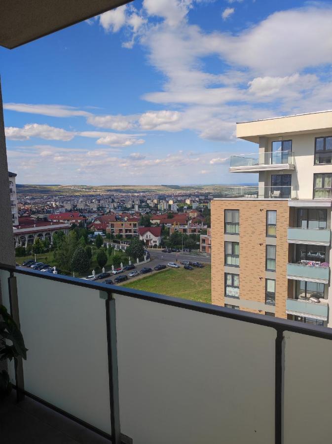 Grand Hill Panorama *